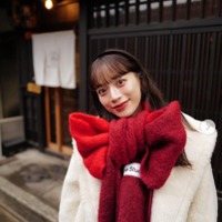 サッカー日本代表・上田綺世選手の美人妻、手編みフーディ姿が話題「商品レベル」「器用すぎる」 画像