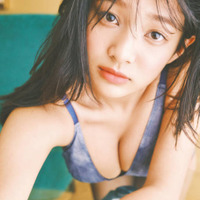 虹咲カリナ、美ボディが眩しい水着SHOT披露！18歳のあどけなさ＆エキゾチックな美しさで魅せる 画像