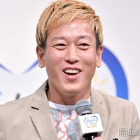 じゅんいちダビッドソン「4歳と2歳の息子連れてハワイ2週間鬼滞在してきた」家族4ショット公開「奥さん可愛らしい」「幸せそう」の声 画像