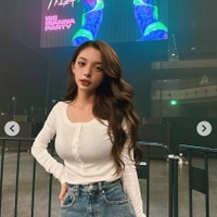 広島カープ小園海斗選手の妻・渡辺リサ、制服姿のプリクラ公開「平成ギャルすぎる」「現役女子高生みたい」の声 画像