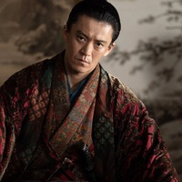 織田信長役・小栗旬、主演の仲野太賀に心動かされたシーンとは 約30年ぶり共演俳優との秘話も【「豊臣兄弟！」コメント】 画像