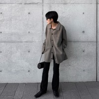 【ユニクロ】のメンズカーデが主役。オーバーサイズで作る洗練ハンサムスタイル【40代の毎日コーデ】 画像