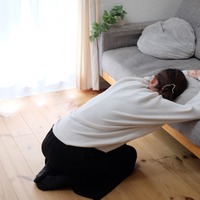 「携帯電話が盗まれた。犯人はあなたね！」家族が疑われることも。認知症の「物盗られ妄想」が起きたら、まずやるべきことは？ 画像