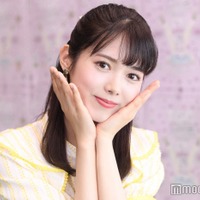 谷尻萌アナ、ツインテール×ミニスカピンク制服姿披露「とってもお似合い」「現役でも違和感ない」の声 画像