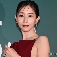 田中みな実、すっぴん外出ショットが話題「オフ感すごい」「自然体で綺麗」 画像