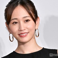 前田敦子、大人の色気漂うオフショル姿公開「思わず二度見」「見惚れた」と反響 画像