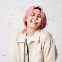 Snow Man佐久間大介「ESSE」表紙初登場 癒やしの存在明かす「かわいすぎて…」 画像