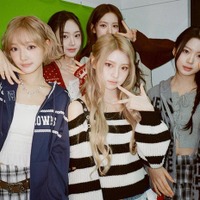 IVE妹分・KiiiKiii、お忍びで東京・原宿に 日本プリクラを体験 画像