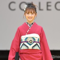 NMB48メンバー、ショーパン×ニーハイソックスから美脚のぞく「シルエットが綺麗」「最高に似合う」 画像