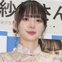 岡田紗佳、ベアトップドレスで美デコルテ披露「セクシー」「憧れの体型」の声 画像