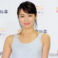 1児の母・内山理名、娘の姿公開「小さなおててが可愛すぎる」「素敵なおくるみ」と反響 画像