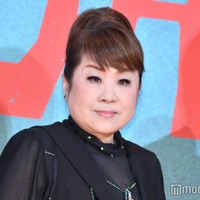 天童よしみ、亡き父親の17年目の命日に幼少期2ショット公開「そっくり」「素敵な思い出」と反響 画像