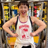 浜口京子、父の若い頃の写真公開「腕の筋肉すごすぎる」「渋くてかっこいい」と反響 画像