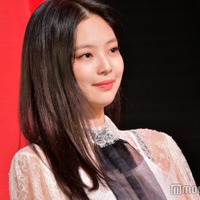 BLACKPINKジェニー、大胆シースルー衣装で美ボディ開放「二度見した」「かっこよすぎる」と話題 画像