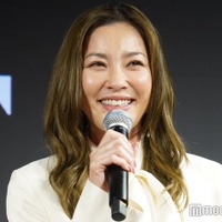 瀬戸朝香、長男の一言が仕事復帰の決め手に 市來玲奈アナと華やか衣装で登場 画像