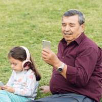 機械音痴の70代祖父　5歳の孫に隠れて「秘密の特訓」！？必死すぎる練習の成果に「涙が出そう」 画像