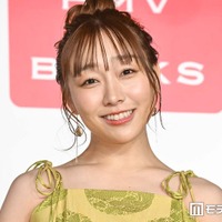 須田亜香里、透けニーハイ×ミニスカ衣装で美スタイル披露「完璧なプロポーション」と反響 画像