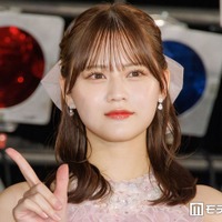 ＝LOVE高松瞳、レースタイツで美脚際立つ ミニ丈白コーデに「可愛いが止まらない」「ずっと見ていられる美しさ」と反響 画像