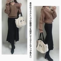 カシュクールニットで魅せるメリハリコーディネート【40代の毎日コーデ】 画像