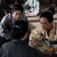 【豊臣兄弟！ 第11話】小一郎＆藤吉郎、信長の命令に苦戦 画像