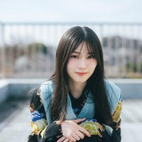 櫻坂46山下瞳月「週刊少年サンデー」表紙登場 オフ感満載の姿を披露 画像