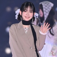 韓国美女・テリ、小物使い光る春コーデ ツインお団子ヘアが可愛い【関コレ2026S/S】 画像