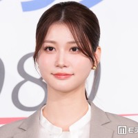 生見愛瑠、ぴったりノースリーブ姿で美スタイル披露「大人の魅力が溢れてる」「上品で可愛い」と反響 画像