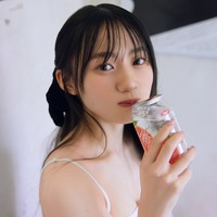 乃木坂46川崎桜、スラリと伸びた足を披露 「アザーカットミニブック」先行カット公開【エチュード】 画像