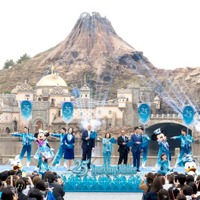 東京ディズニーシー、25周年イベント“スパークリング・ジュビリー”開幕！ミッキーらお祝いにかけつける 画像
