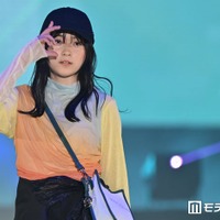 市川團⼗郎の長女・堀越麗禾、アシメスカート着こなしランウェイ「カッコいい」「スタイル抜群」【ガルアワ2026SS】 画像