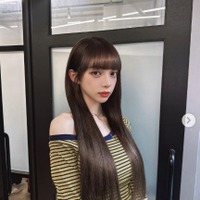 広島カープ小園海斗選手の妻・渡辺リサ、ミニキャミワンピから美脚スラリ「セクシーだけど清楚」「美しくて見惚れる」の声 画像