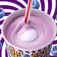 マック「グリマスシェイク」リニューアル登場 ポップでレトロな世界観の新パッケージも 画像