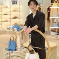 Snow Man渡辺翔太、伊勢丹新宿店に降臨 ブランドアンバサダー務めるトッズ ポップアップに初来場 画像