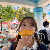 東海オンエア・としみつの妻、息子とのディズニーショットが話題「プーさん抱っこして歩いてるの可愛すぎ」「尊い親子」 画像
