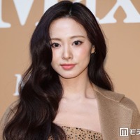 TWICEツウィ、ノースリシャツ＆ショーパンから美スタイル披露「絵画のよう」「圧倒的スタイル」と話題 画像