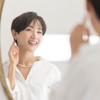 40代、今季の日焼け止めは「トーンアップUV」一択。朝の30秒で「お疲れ顔」をリセットし、夕方まで美肌がつづく理由 画像