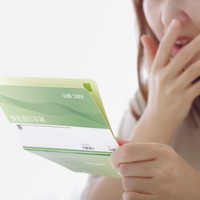 バツイチ夫と再婚→出産、毎月3万円の赤字で借金寸前!? 前妻へのトラウマで、恐怖に震える夫はあてにならない。「養育費を減らしてほしい！」どうしたら？ 画像