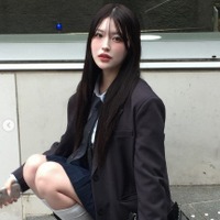 美人インフルエンサー「お姉さんな日」美脚スラリのミニスカ姿 韓国街中ショットに「スタイル良すぎ」「オーラが溢れてる」の声 画像