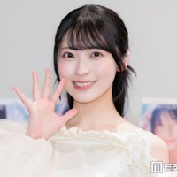 AKB48佐藤綺星、チアリーダー姿で美ウエスト披露「一番星の生まれ変わり」「最強ツインテール」と話題に 画像