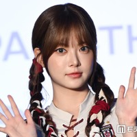 LE SSERAFIMウンチェ、ミニワンピから美脚スラリ「完璧スタイルで憧れる」「妖精みたいに美しい」と反響 画像