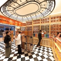 モロッコ発「バシャコーヒー」日本2号店が東京・丸の内に 手土産ニーズに向けた物販専門店 画像