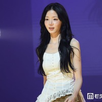 「脱出おひとり島」シン・ジヨン、レースキャミ×大胆スリットで夏っぽコーデ「透明感すごい」「大人の色気」と絶賛の声【学生ランウェイ名古屋】 画像