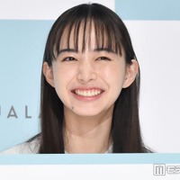井桁弘恵、ミニ丈スポーツウェア×タイツでスラリ美脚披露「圧巻のスタイル」「半分以上脚で長すぎ」 画像