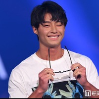「今日好き」榎田一王（いおう）、ラフスタイルで爽やかランウェイ ステージトップでのサングラス外しに視線集中【オキコレ2026】 画像