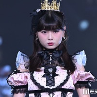 「今日好き」おひなさま（長浜広奈）、美脚際立つフリルドレス姿に熱視線「アニメから出てきたみたい」「天才的に似合ってる」【オキコレ2026】 画像