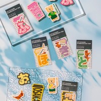 スタバ30周年グッズに47都道府県デザイン ご当地色あるステッカー、ボトル＆バッグなど限定続々 画像