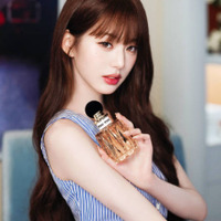 Miu Miu Beauty、六本木ヒルズにて没入型ポップイベントを開催中。アンバサダーのIVEウォニョンも訪問 画像