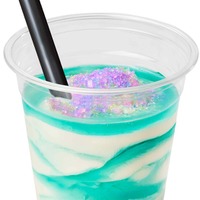 すき家「Sukiシェイク ラムネ」新登場 夏にぴったりの清涼感＆カラフルシュガーの食感 画像