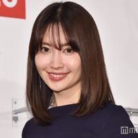 小嶋陽菜、ノースリトップスから美肌際立つ イタリアショットに「透明感が凄い」「デコルテラインが綺麗」の声 画像