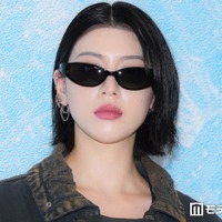 三吉彩花、エッジ効いたコーデで登場 TWS・HAUM（KiiiKiii）らも出席 画像